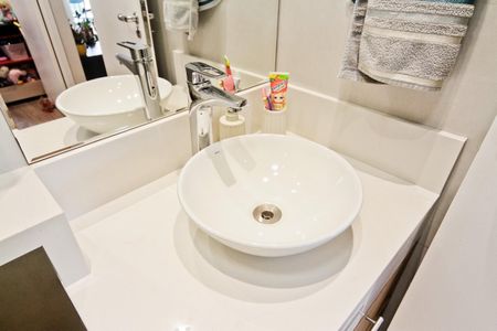 Apartamento à venda com 65m², 2 quartos e 1 vaga Apartamento à venda com 65m², 2 quartos e 1 vagaBanheiro