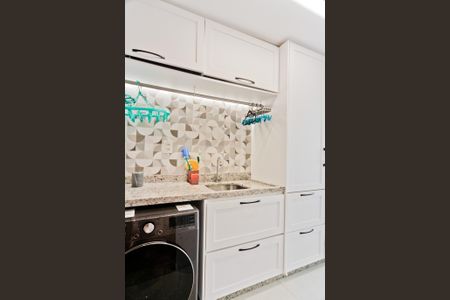 Apartamento à venda com 65m², 2 quartos e 1 vaga Apartamento à venda com 65m², 2 quartos e 1 vagaÁrea de Serviço