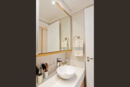 Apartamento à venda com 65m², 2 quartos e 1 vaga Apartamento à venda com 65m², 2 quartos e 1 vagaBanheiro da Suíte