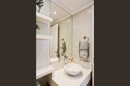 Apartamento à venda com 65m², 2 quartos e 1 vaga Apartamento à venda com 65m², 2 quartos e 1 vagaBanheiro