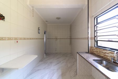 Casa à venda com 250m², 3 quartos e 3 vagasCozinha