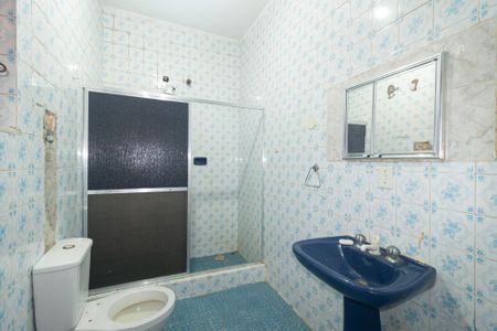 Banheiro de casa para alugar com 1 quarto, 33m² em Santíssimo, Rio de Janeiro