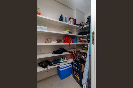 Apartamento à venda com 131m², 3 quartos e 2 vagasÁrea de Serviço - Despensa