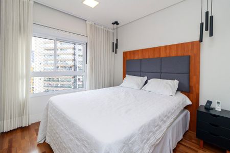Apartamento à venda com 131m², 3 quartos e 2 vagasSuíte 1