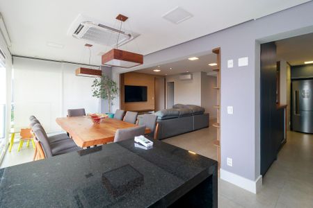 Apartamento à venda com 131m², 3 quartos e 2 vagasSala - Varanda