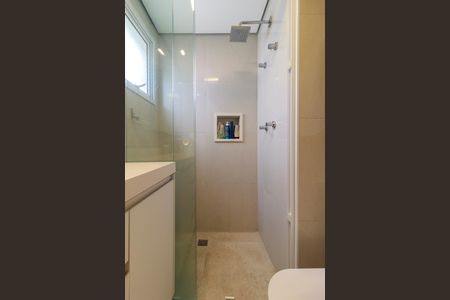 Apartamento à venda com 131m², 3 quartos e 2 vagasSuíte 1 - Banheiro