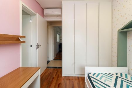 Apartamento à venda com 131m², 3 quartos e 2 vagasSuíte 2