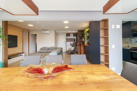 Apartamento à venda com 131m², 3 quartos e 2 vagasSala - Varanda