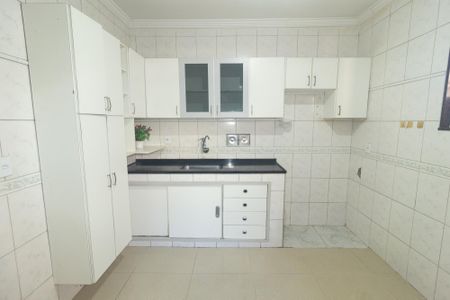 Casa para alugar com 204m², 2 quartos e 1 vagaCozinha