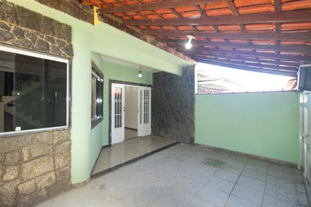 Casa para alugar com 204m², 2 quartos e 1 vagaQuintal