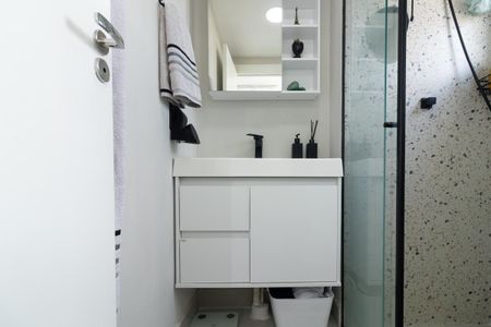 Apartamento à venda com 27m², 1 quarto e sem vaga Apartamento à venda com 27m², 1 quarto e sem vagaBanheiro da Suíte