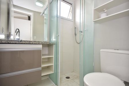 Apartamento para alugar com 74m², 2 quartos e 2 vagasBanheiro Suíte 