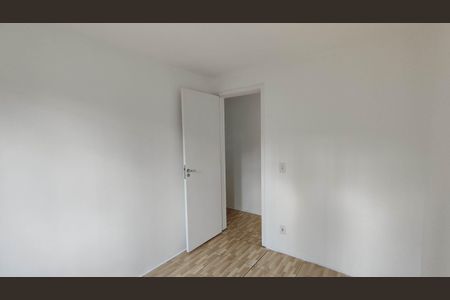 Quarto 1 de apartamento para alugar com 2 quartos, 45m² em Jardim Vista Alegre, Ferraz de Vasconcelos
