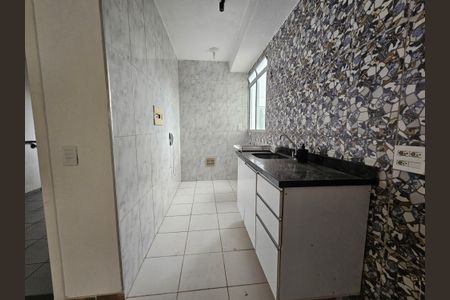 Apartamento para alugar com 48m², 2 quartos e 1 vagaCozinha e Área de Serviço