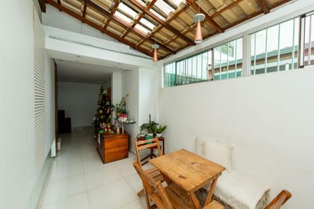 AREA PRIVATIVA de apartamento à venda com 3 quartos, 75m² em Buritis, Belo Horizonte