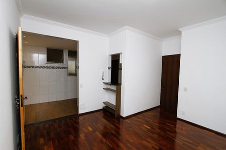 Sala de apartamento para alugar com 2 quartos, 65m² em Padre Eustáquio, Belo Horizonte