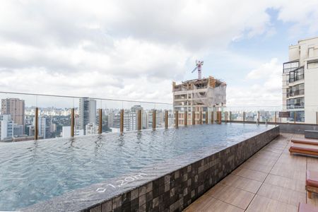 Studio para alugar com 27m², 1 quarto e sem vaga Studio para alugar com 27m², 1 quarto e sem vagaÁrea comum - Piscina