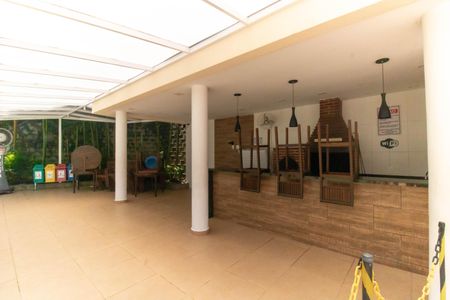 Apartamento à venda com 160m², 3 quartos e 1 vaga Apartamento à venda com 160m², 3 quartos e 1 vagaÁrea comum