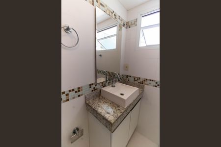 Apartamento à venda com 160m², 3 quartos e 1 vaga Apartamento à venda com 160m², 3 quartos e 1 vagaBanheiro da Suíte