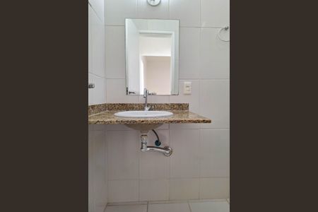 Casa à venda com 147m², 3 quartos e 2 vagasBanheiro Social