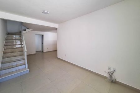 Sala de casa à venda com 3 quartos, 147m² em Piratininga, Niterói