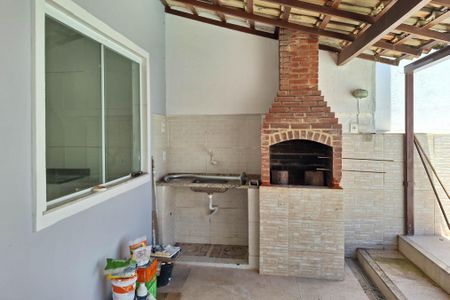 Casa à venda com 147m², 3 quartos e 2 vagasQuintal