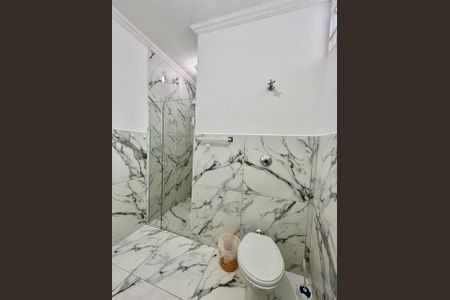 Casa à venda com 186m², 4 quartos e 4 vagas Casa à venda com 186m², 4 quartos e 4 vagasBanheiro