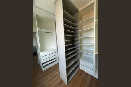 Casa à venda com 180m², 3 quartos e 2 vagas