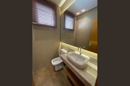 Casa à venda com 180m², 3 quartos e 2 vagas