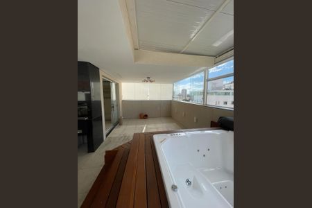 Casa à venda com 180m², 3 quartos e 2 vagas