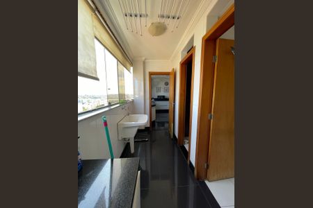 Casa à venda com 180m², 4 quartos e 3 vagas