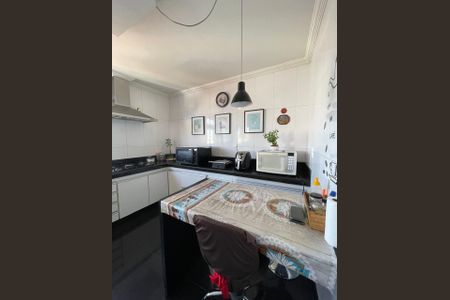 Casa à venda com 180m², 4 quartos e 3 vagas