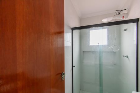 Casa à venda com 110m², 3 quartos e 2 vagasBanheiro da suíte 