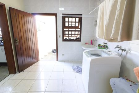 Casa à venda com 424m², 3 quartos e 4 vagasÁrea de Serviço 1