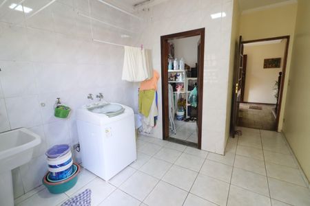 Casa à venda com 424m², 3 quartos e 4 vagasÁrea de Serviço 1