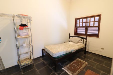 Casa à venda com 424m², 3 quartos e 4 vagasQuarto de Serviço