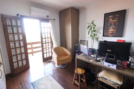 Casa à venda com 424m², 3 quartos e 4 vagasQuarto 2