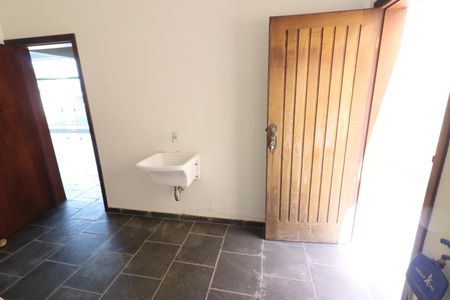 Casa à venda com 424m², 3 quartos e 4 vagasÁrea de Serviço 2