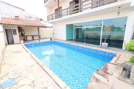Casa à venda com 424m², 3 quartos e 4 vagasPiscina