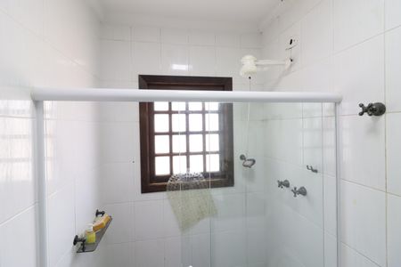 Casa à venda com 424m², 3 quartos e 4 vagasBanheiro 2