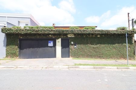 Casa à venda com 424m², 3 quartos e 4 vagasFachada