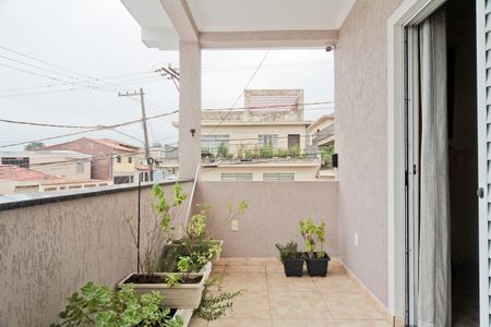 Casa à venda com 154m², 4 quartos e 5 vagasVaranda