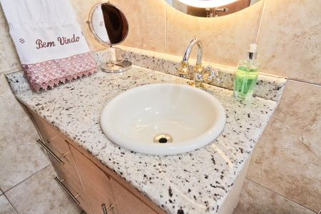 Casa à venda com 154m², 4 quartos e 5 vagasBanheiro da Suíte