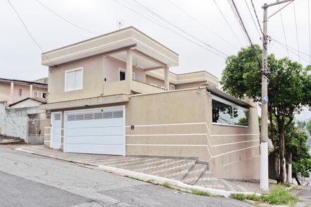 Casa à venda com 154m², 4 quartos e 5 vagasFachada