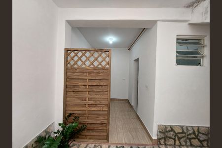 Casa para alugar com 120m², 2 quartos e 1 vagaEscritório