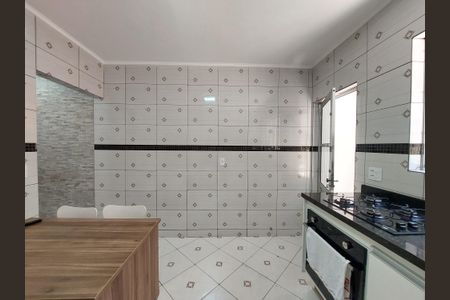 Casa para alugar com 120m², 2 quartos e 1 vagaCozinha