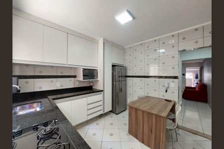 Casa para alugar com 120m², 2 quartos e 1 vagaCozinha