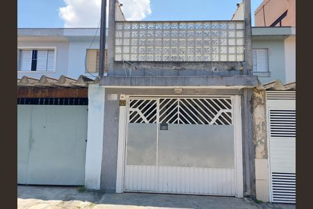 Casa para alugar com 120m², 2 quartos e 1 vagaFachada