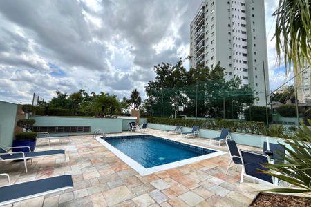 Apartamento para alugar com 70m², 2 quartos e 1 vagaÁrea comum - Piscina