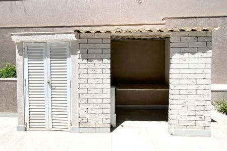 Casa de condomínio para alugar com 512m², 4 quartos e 6 vagasQuintal